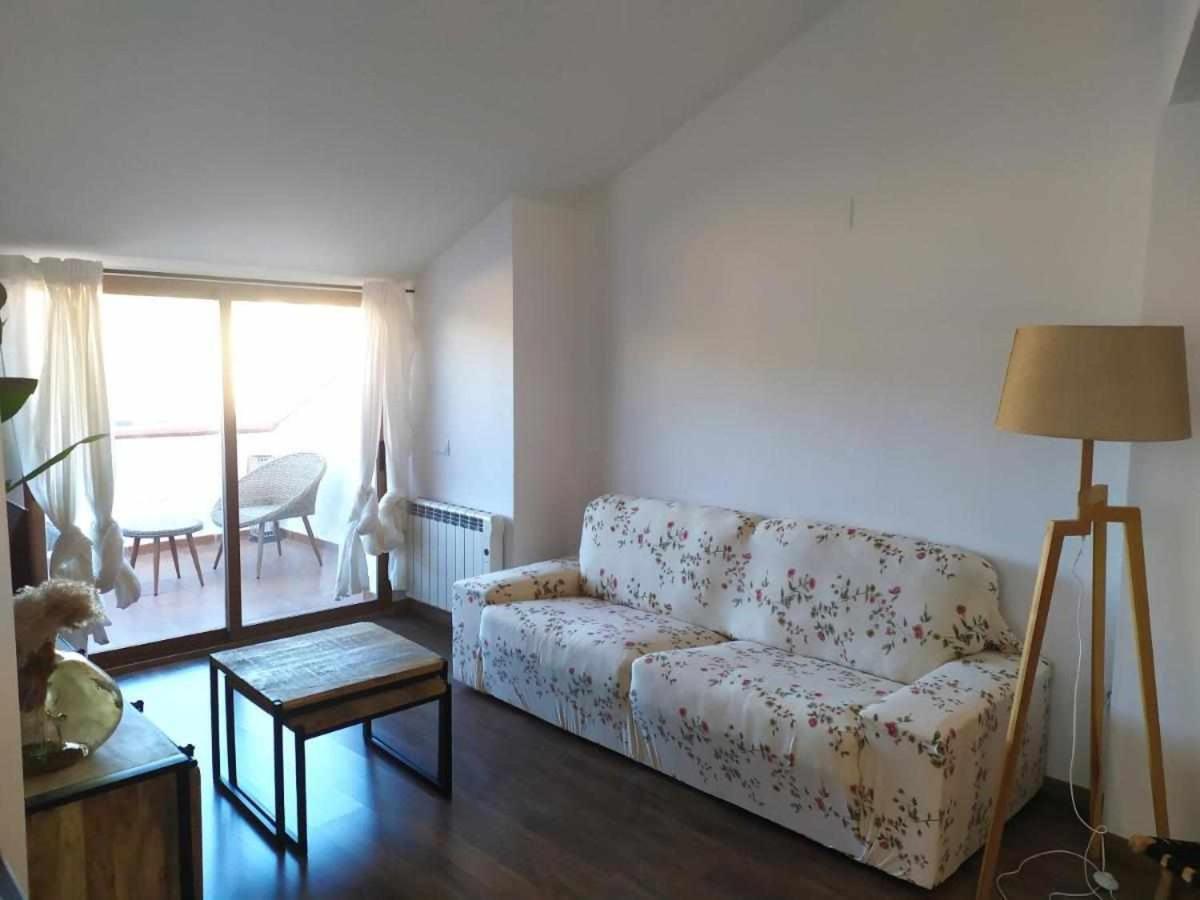 Apartamentos Casa Meme 모라 데 루비엘로스 외부 사진