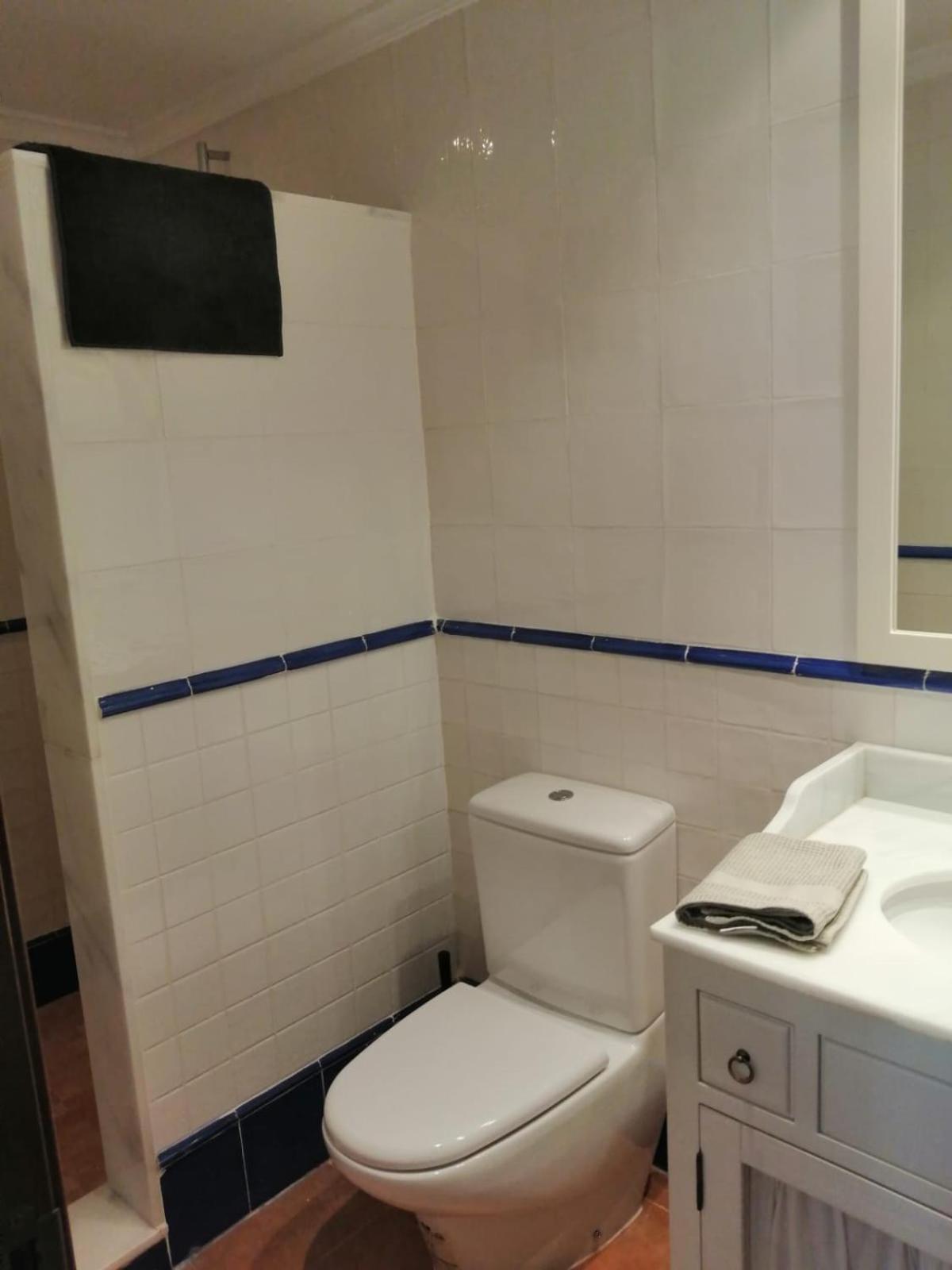 Apartamentos Casa Meme 모라 데 루비엘로스 외부 사진